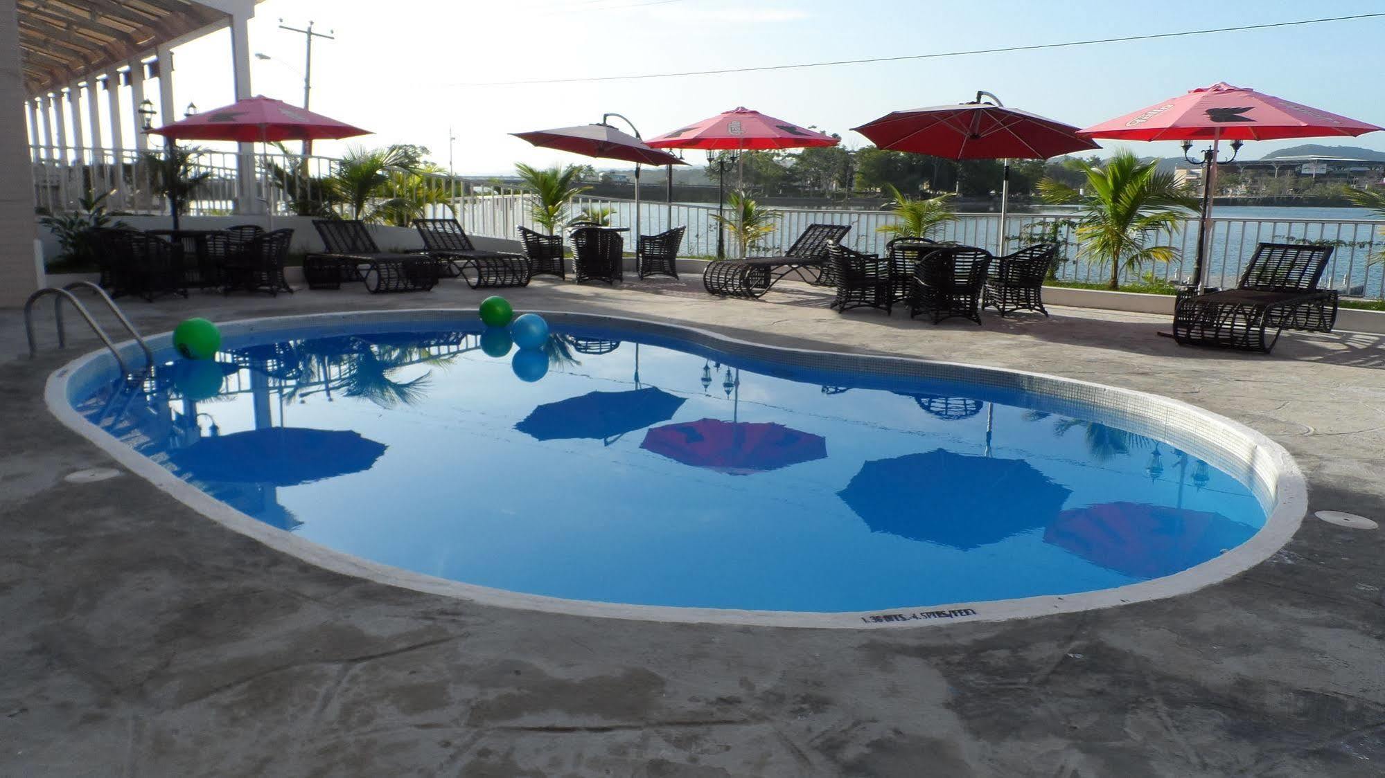 Ramada Tikal Isla De Flores Hotel Exterior photo